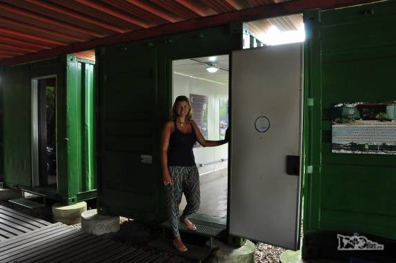 Visitando réplicas das acomodações brasileiras em sua base na Antártida, no Museu Antártico, em Rio Grande, no sul do Rio Grande do Sul